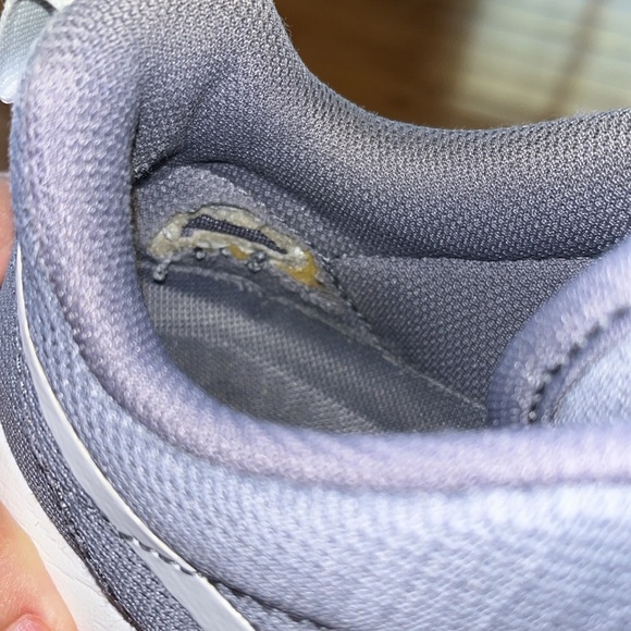 NIKE ROSHE SHOES - Picture 9 of 11